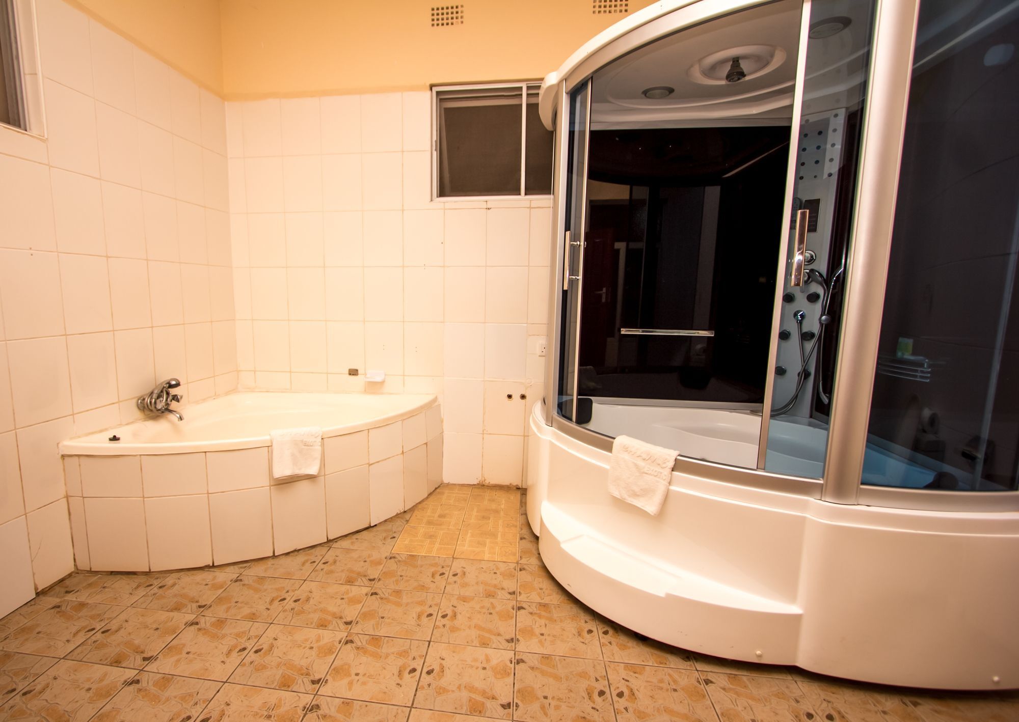Mika Hotel Kabulonga Лусака Екстер'єр фото